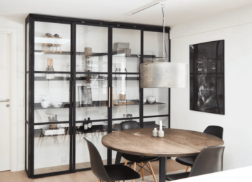 Skræddersyet glasvitrineskab